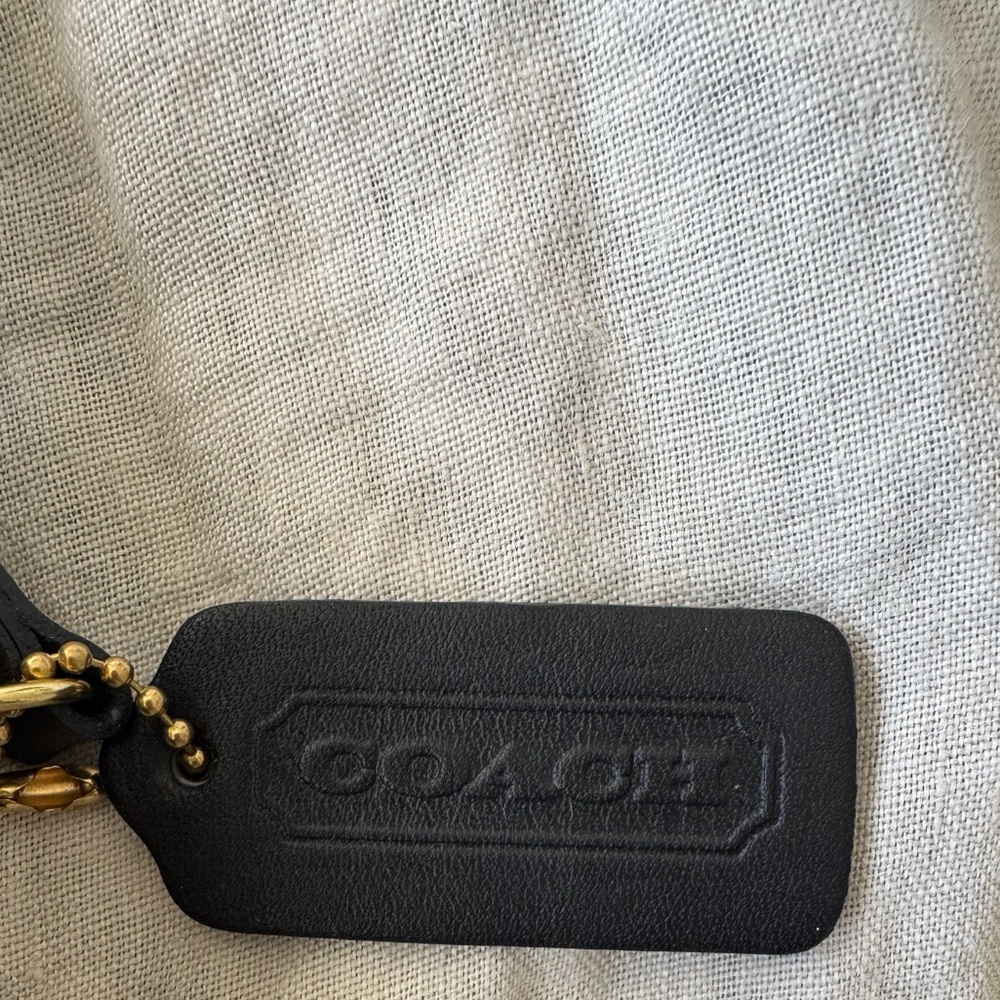 Vintage Coach Crossbody in Navy - Picture 2 of 6